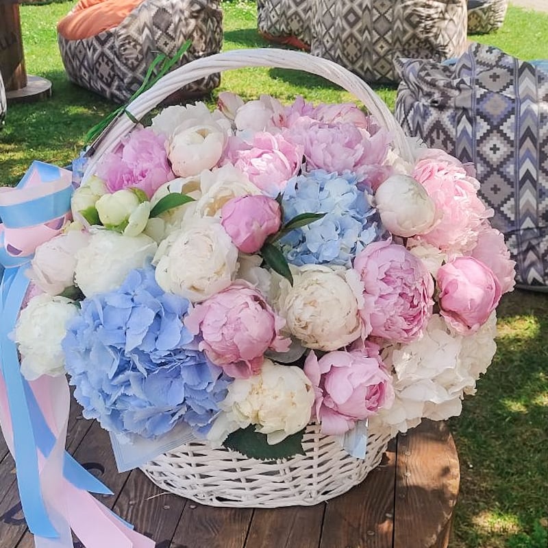 Basket of peonies and hydrangeas "Summer mood"